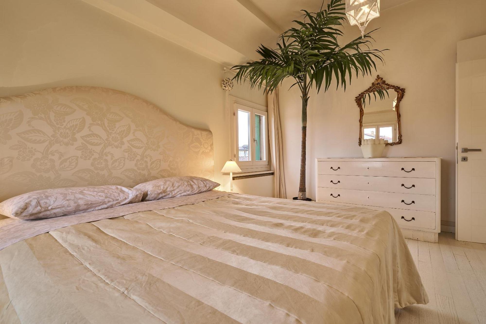 Attico Di Piazza Cima Apartment โกเนลยาโน ภายนอก รูปภาพ